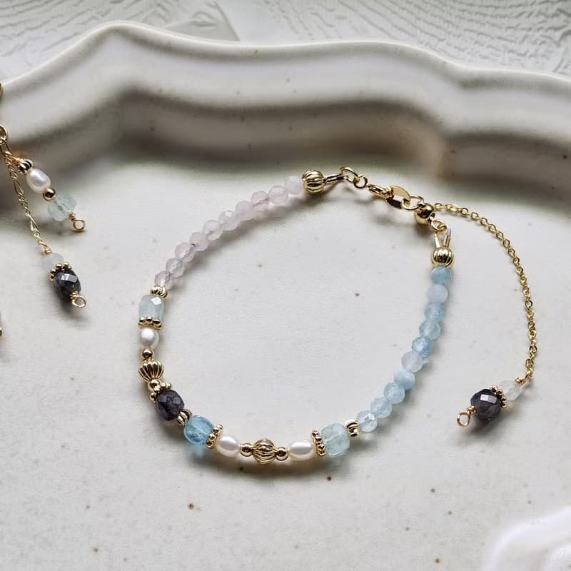 煙紫的非洲菫 | 菫青石 珍珠 海藍寶 可調節式手鍊