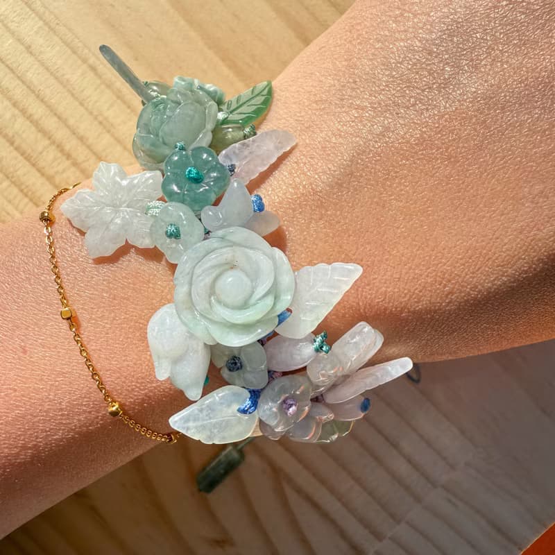 手工編織翡翠手鍊 — 藍紫花園裡的小兔子