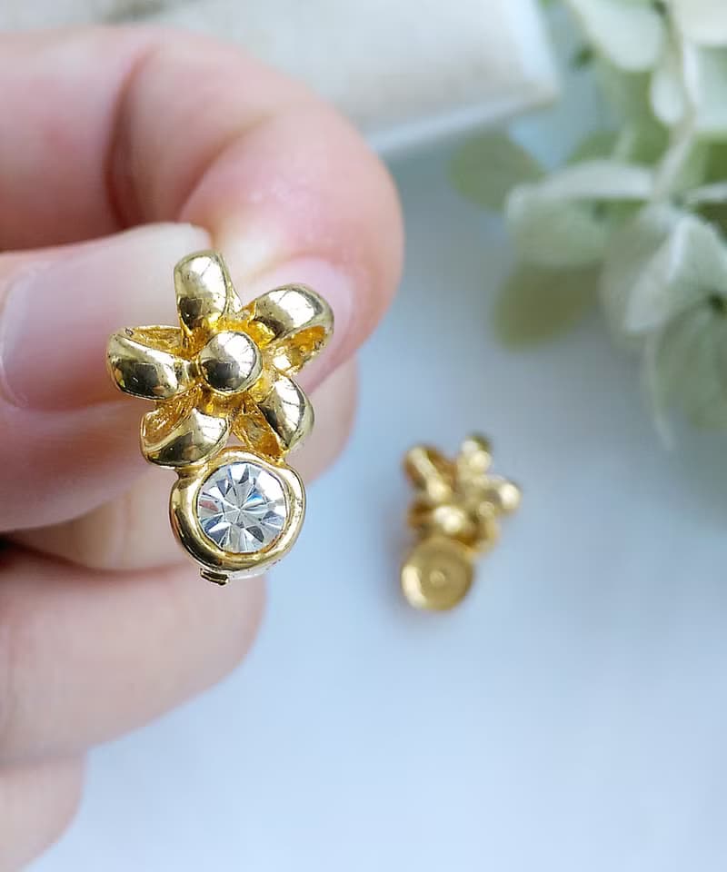 Vintage Jewelry 西洋古董飾品 小巧 小花形圓鑽 針式耳環
