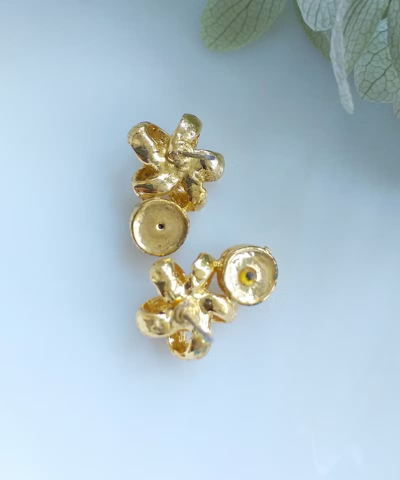 Vintage Jewelry 西洋古董飾品 小巧 小花形圓鑽 針式耳環