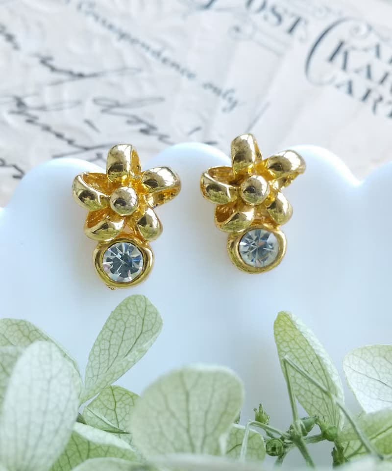 Vintage Jewelry 西洋古董飾品 小巧 小花形圓鑽 針式耳環