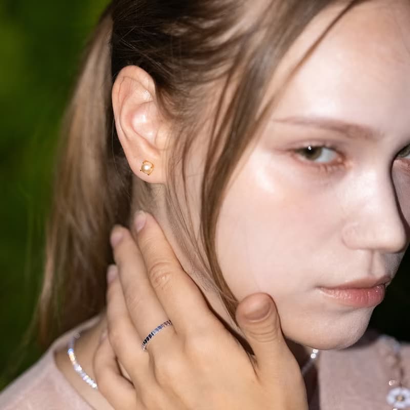BB PEARL LIGHT GOLD EARRINGS