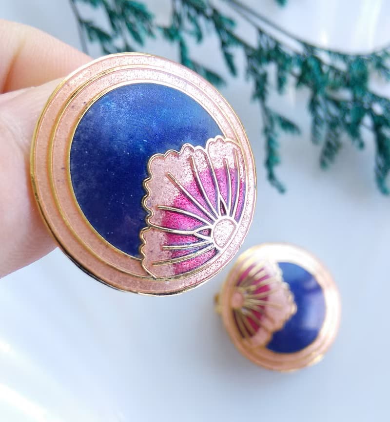 【西洋古董飾品 】景泰藍 花瓣 深藍天空 夾式耳環