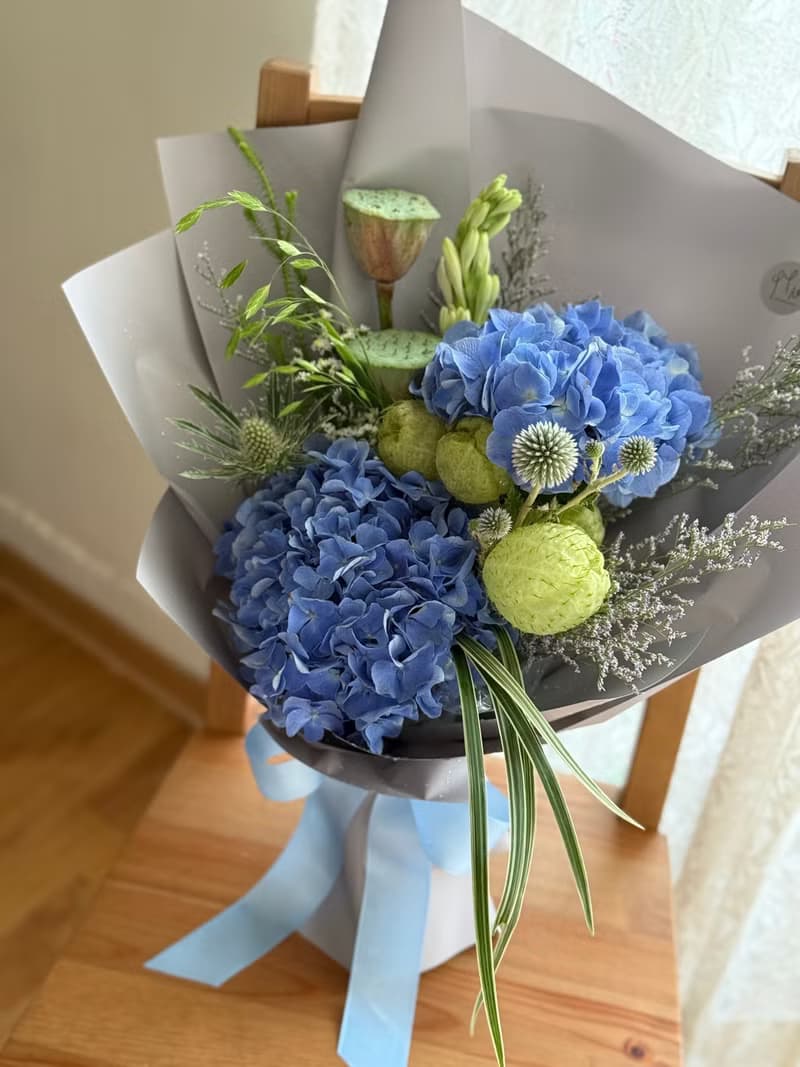 繡球花束 畢業花束 藍色鮮花花束 紫陽花