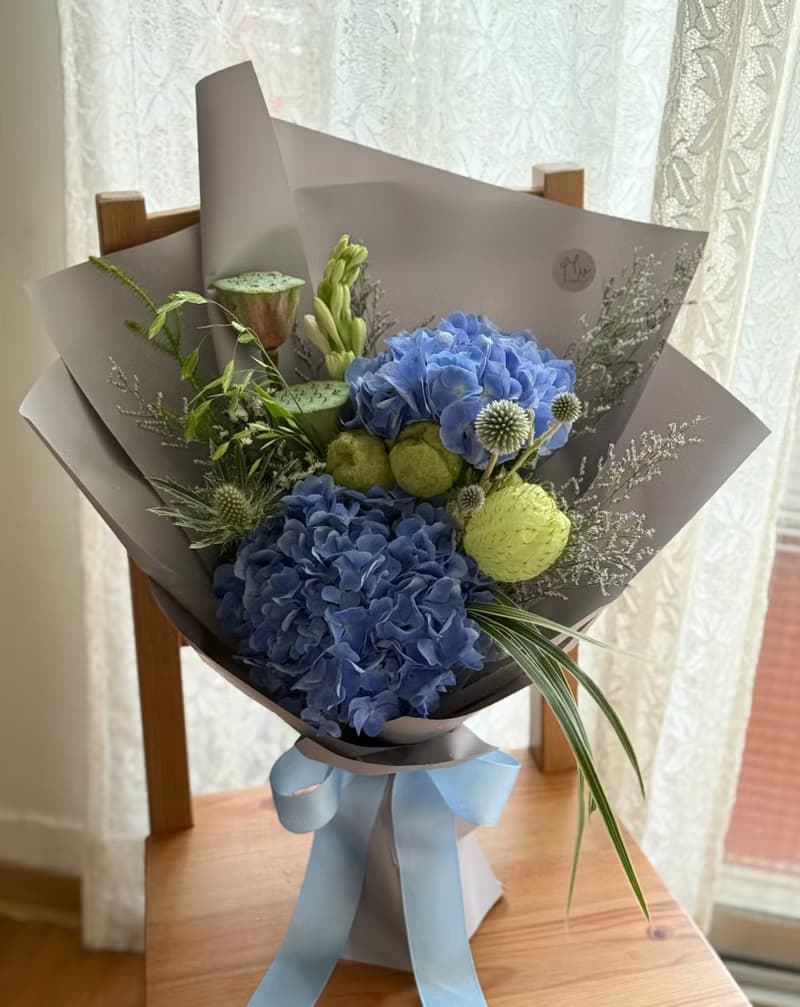 繡球花束 畢業花束 藍色鮮花花束 紫陽花