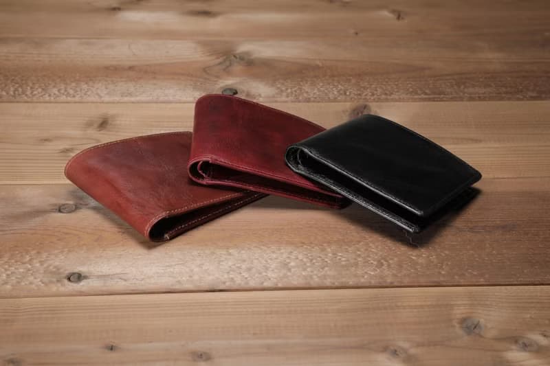 BASICウォレット　RED カードタイプ