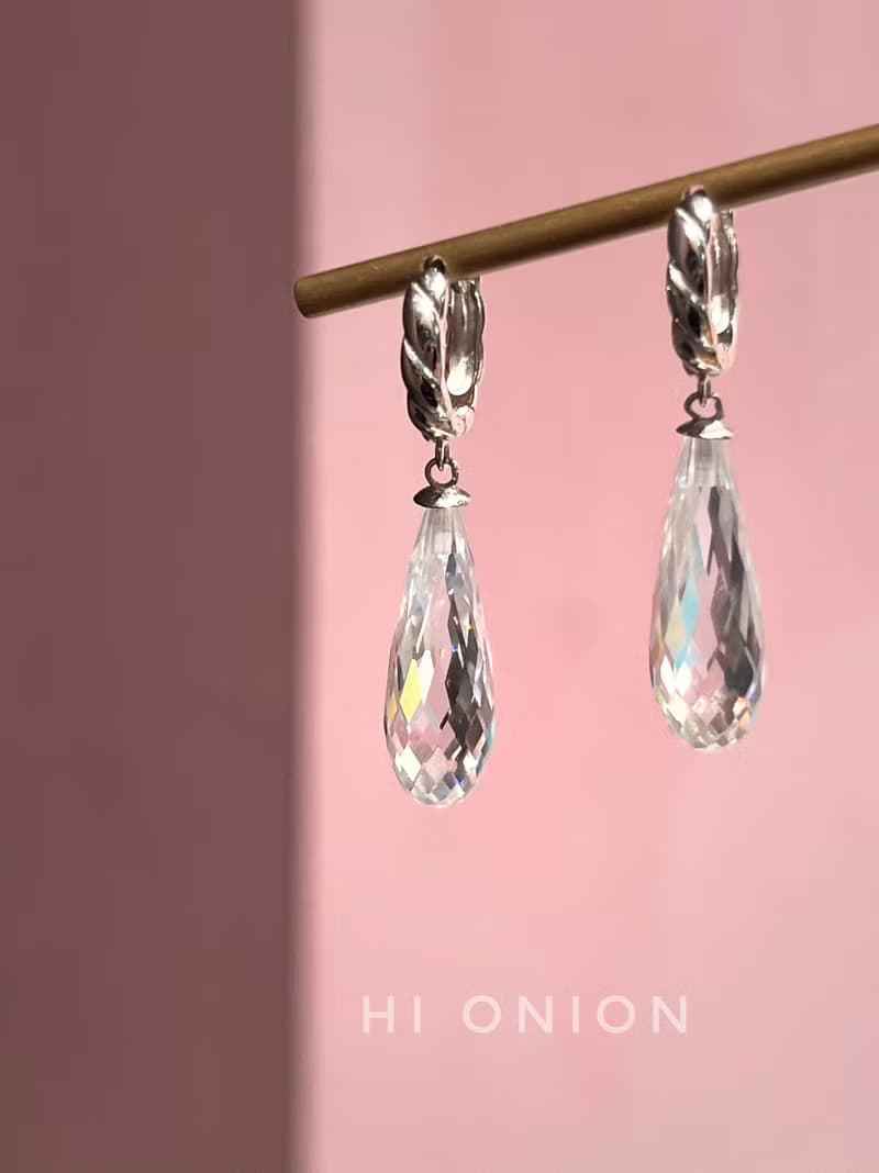 Hi Onion原創小眾超閃透明鋯石水滴耳環S925銀耳扣耳夾個性高級