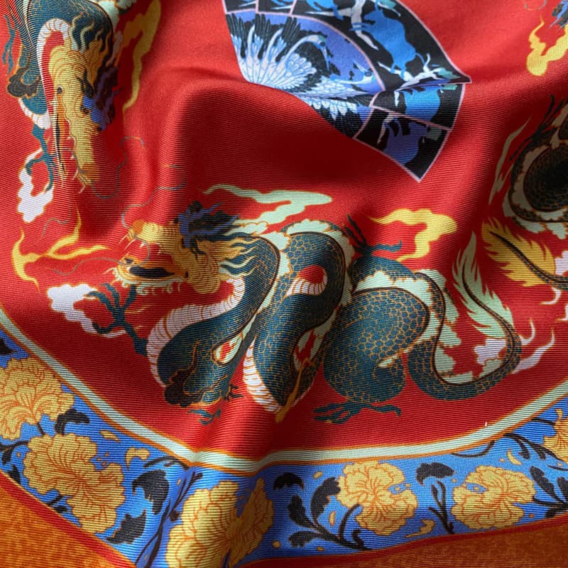Oriental Red 70真絲斜紋方巾