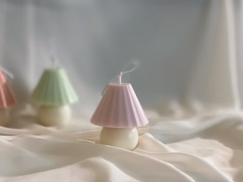 韓系 百摺檯燈造型 香氛蠟燭 歐膩必備