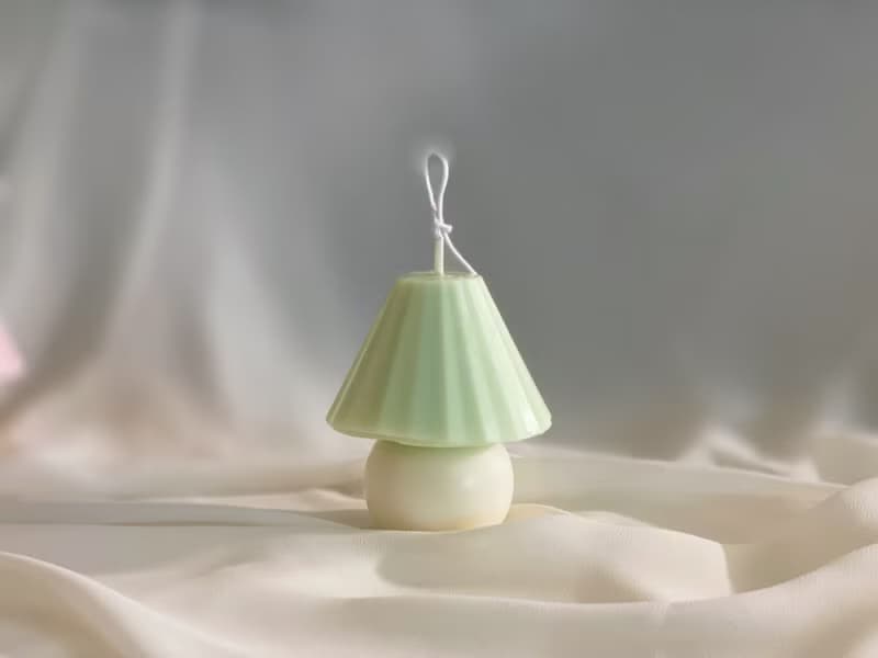 韓系 百摺檯燈造型 香氛蠟燭 歐膩必備