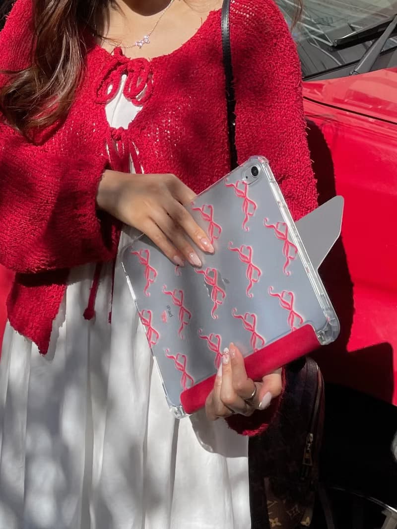【手繪酒紅小蝴蝶結】透明磨砂書本式iPad 保護套