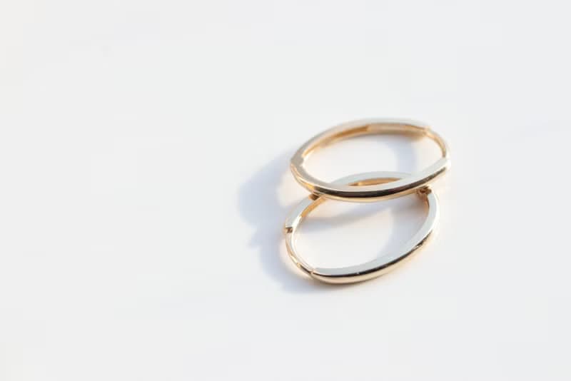 14K  金屬冷淡風橢圓耳扣耳環(內徑14mm)
