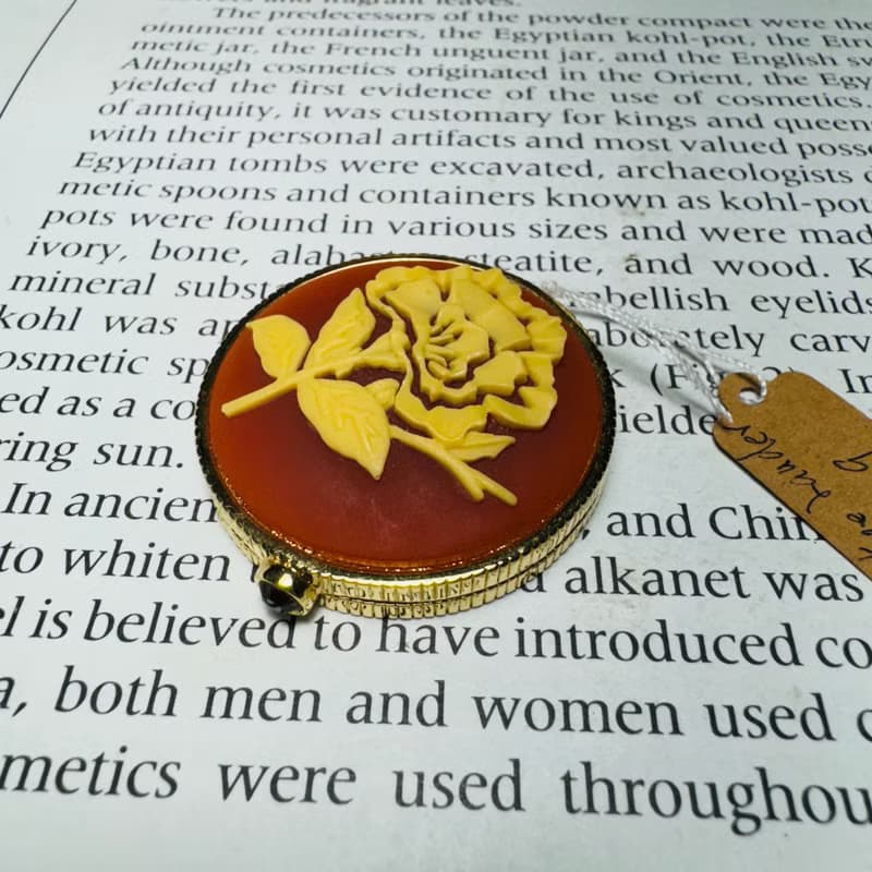 Estee Lauder 2009年香膏盒