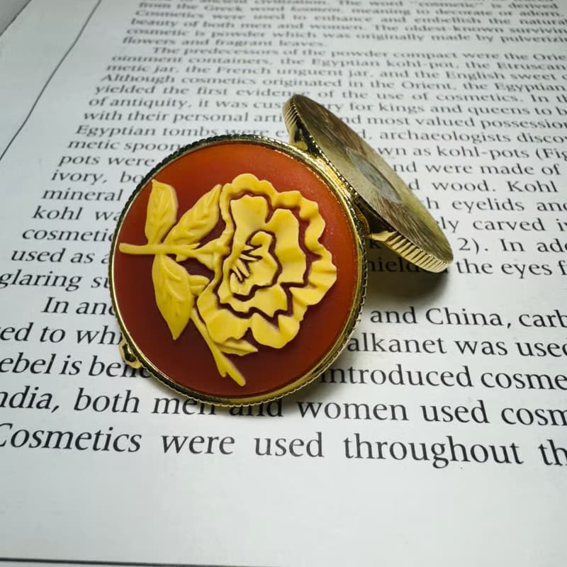 Estee Lauder 2009年香膏盒