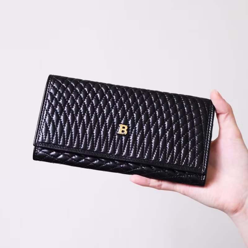 Vintage Bally 黑色絎縫小羊皮長夾