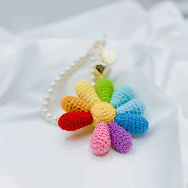 Irene時光女神~織夢系列純白&彩虹雛菊編織吊飾手機掛繩鑰匙圈