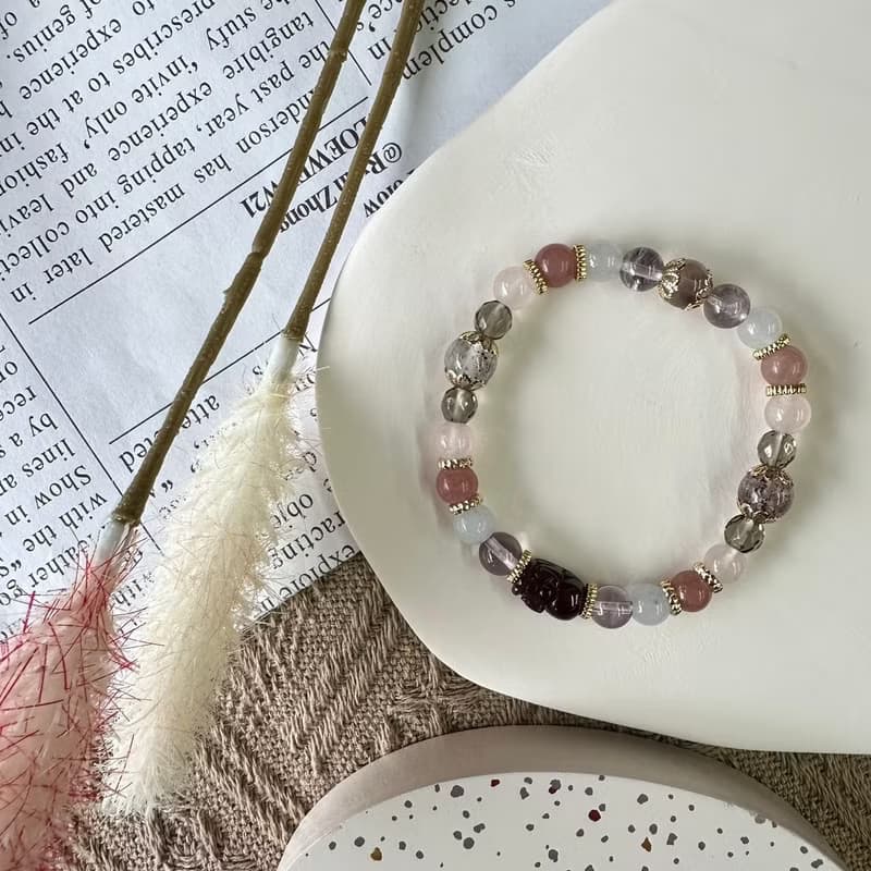 美麗石榴石貔貅彈性手鍊