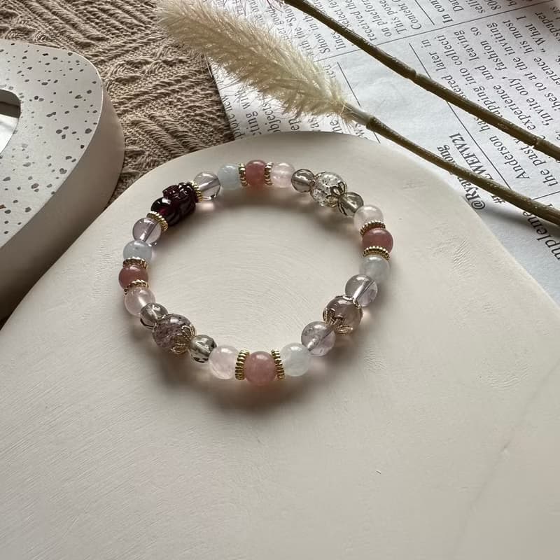 美麗石榴石貔貅彈性手鍊