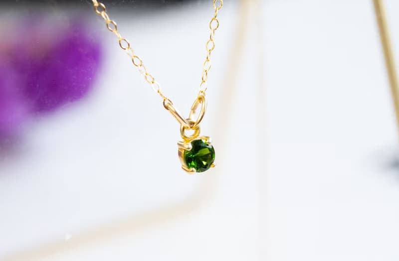 クロムダイオプサイド ファセットカット 一粒ネックレス 14kgf / Chrome Diopside Facet Cut Solitaire Necklace