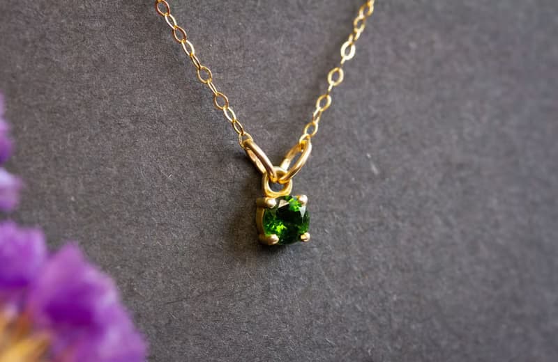 クロムダイオプサイド ファセットカット 一粒ネックレス 14kgf / Chrome Diopside Facet Cut Solitaire Necklace