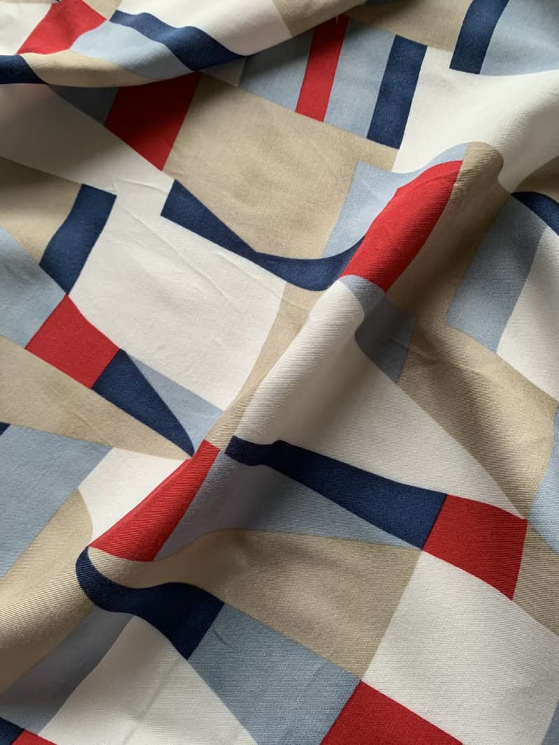 手工縫製三角圍巾圍脖頸巾 銀灰和風波浪圖案 更多圖案