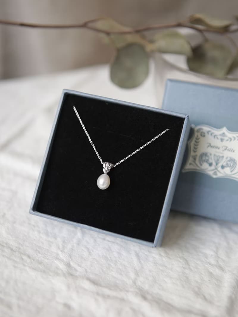 純銀花型墜頭珍珠項鍊