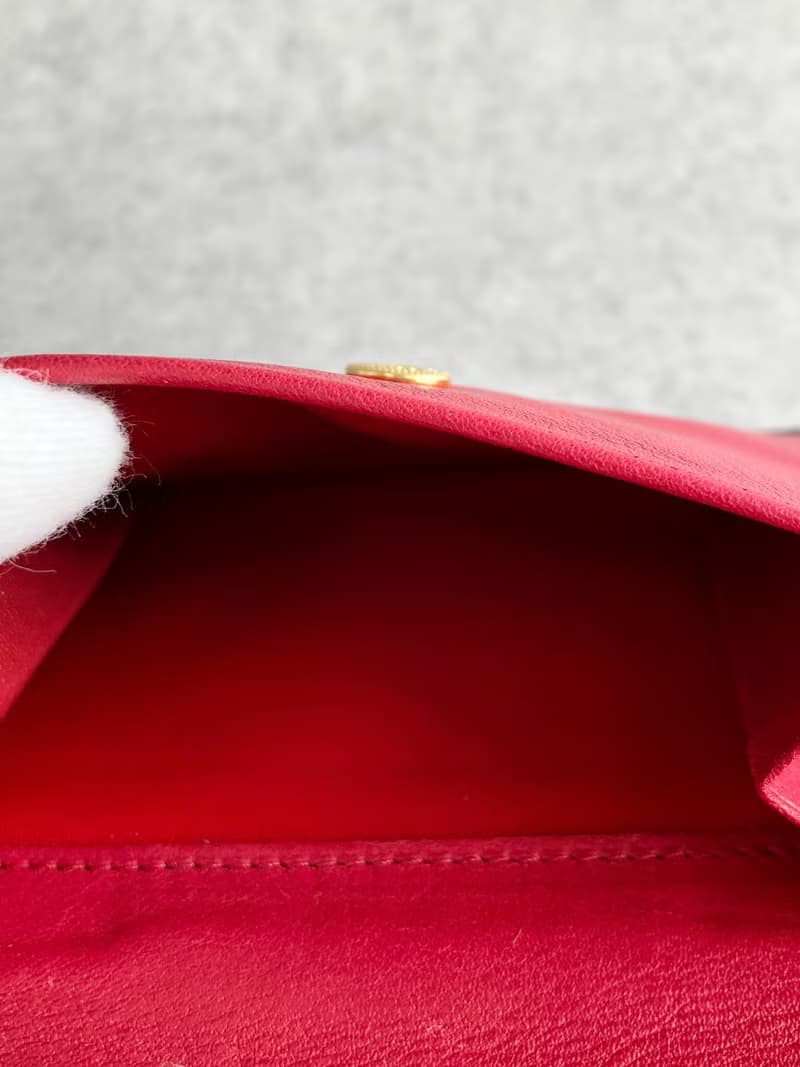 【 日本直送　名牌中古包 】Christian Dior クリスチャン ディオール 財布 ブラック CD型押し レザー 二つ折り財布 オールド 7ctetb