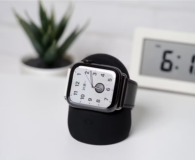 Apple Watch 矽膠充電集線底座