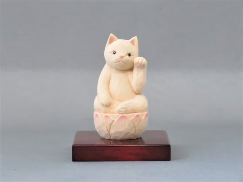 佛系貓咪 左手招財貓 木雕 2004