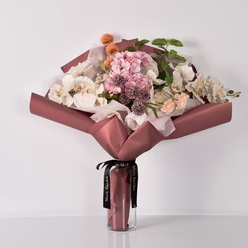 仿真晨曦蘭語 蘭繡交織花束 Meric Garden