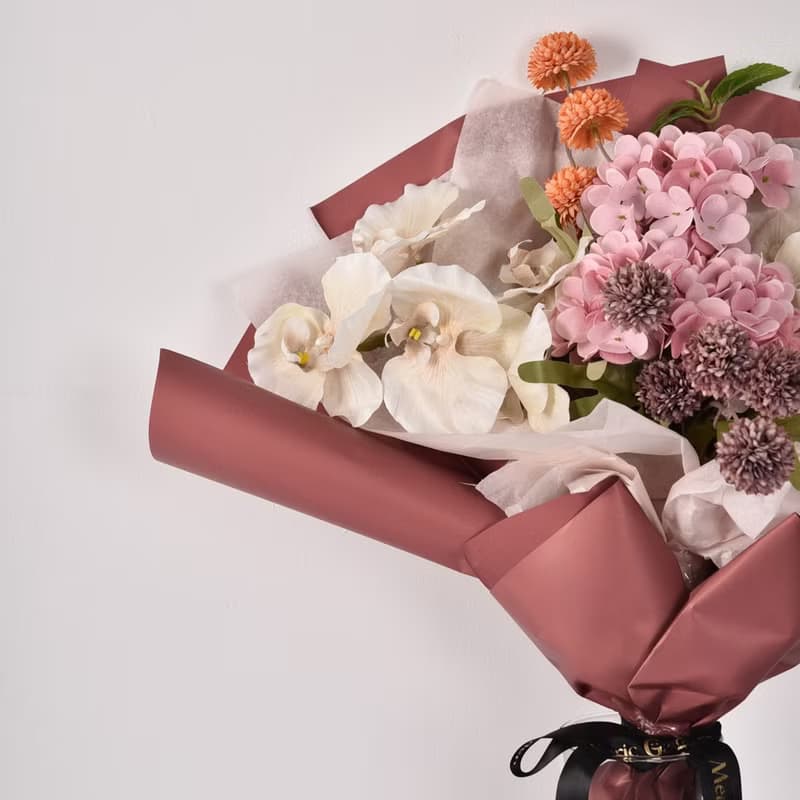 仿真晨曦蘭語 蘭繡交織花束 Meric Garden