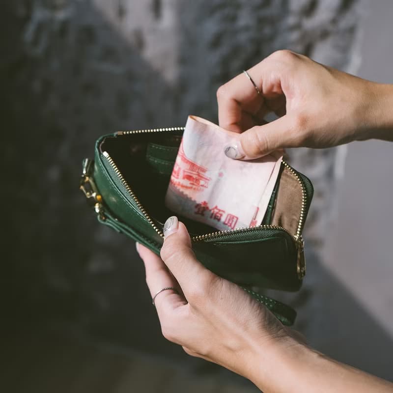 真皮手提輕便萬用袋 手拿包 X1025 綠