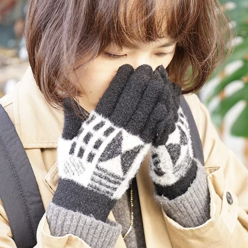 智慧手機相容手套　fluffy gloves Hi! black