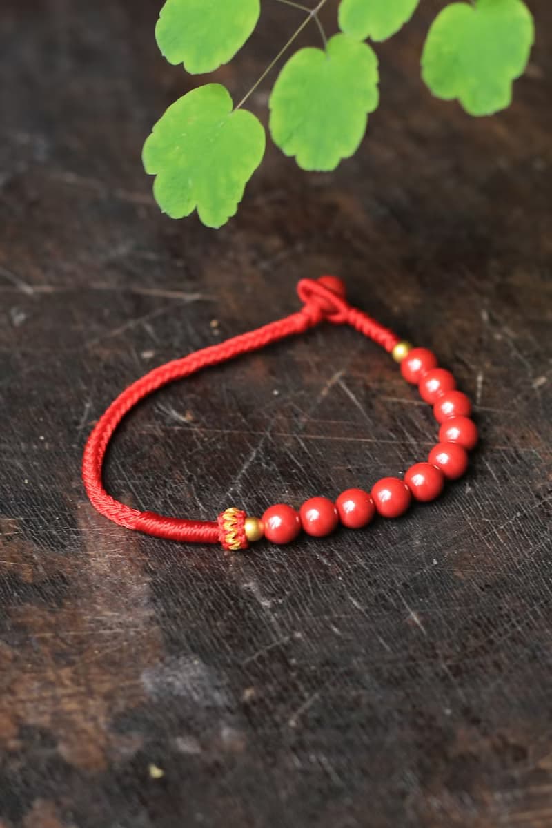 春秋手作繩編 | 新年紅繩 | 高含量帝王砂 沙金隔珠 | 吉祥年