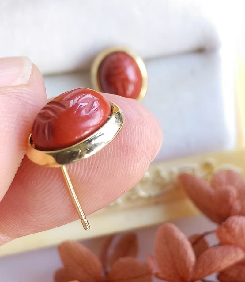 Vintage Jewelry 西洋古董飾品 聖甲蟲系列 橢圓 棗紅 針式耳環