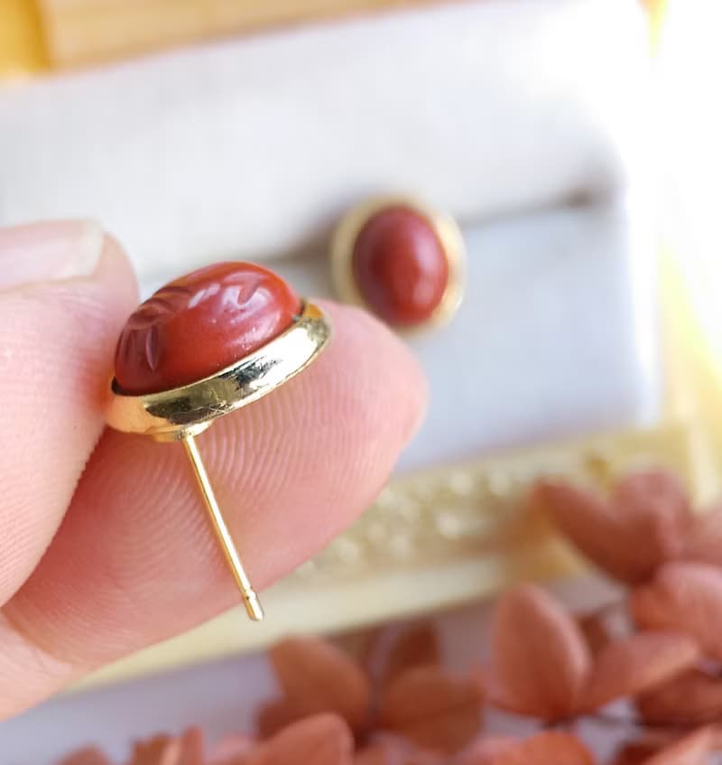 Vintage Jewelry 西洋古董飾品 聖甲蟲系列 橢圓 棗紅 針式耳環
