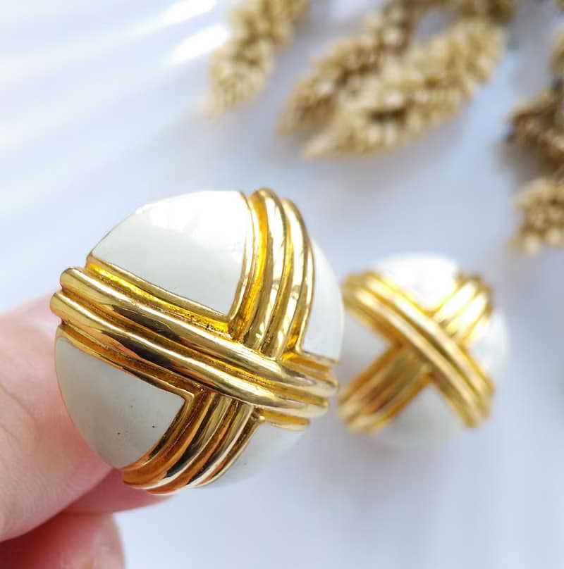 Vintage Jewelry 西洋古董飾品 普普 白琺瑯 摩登 夾式耳環