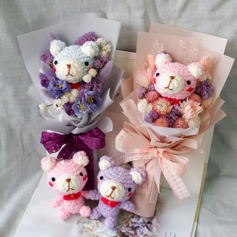 未完待續 | 手工 畢業熊 乾燥花 韓式花束  鉤針娃娃 藍熊款 預購