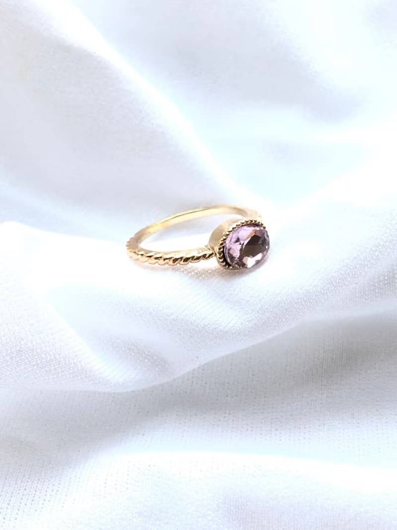Vintage Purple Oval Gemstone Gold Solitaire Ring