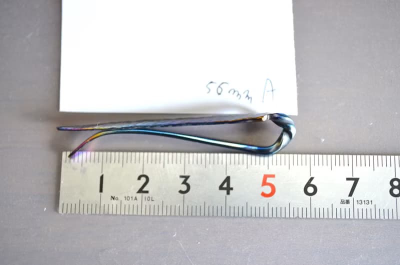 Titanium tie bar・飾り羽の純チタンネクタイピン５６mm・A
