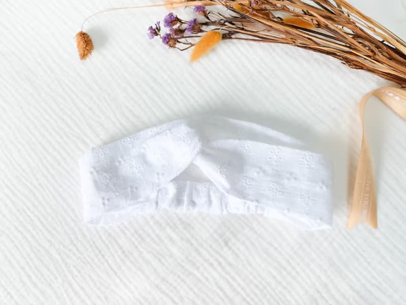 純白刺繡蕾絲法式扭結寶寶髮帶-寶寶彌月/周歲/洗禮/婚禮花童