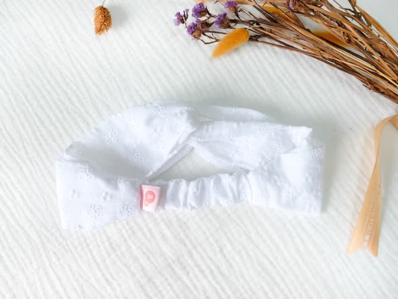 純白刺繡蕾絲法式扭結寶寶髮帶-寶寶彌月/周歲/洗禮/婚禮花童