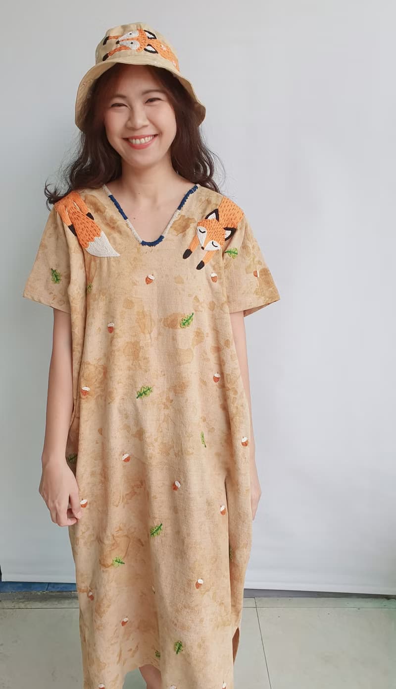 可愛的手工刺繡連衣裙、棉布、狐狸、花店、情侶、愛情