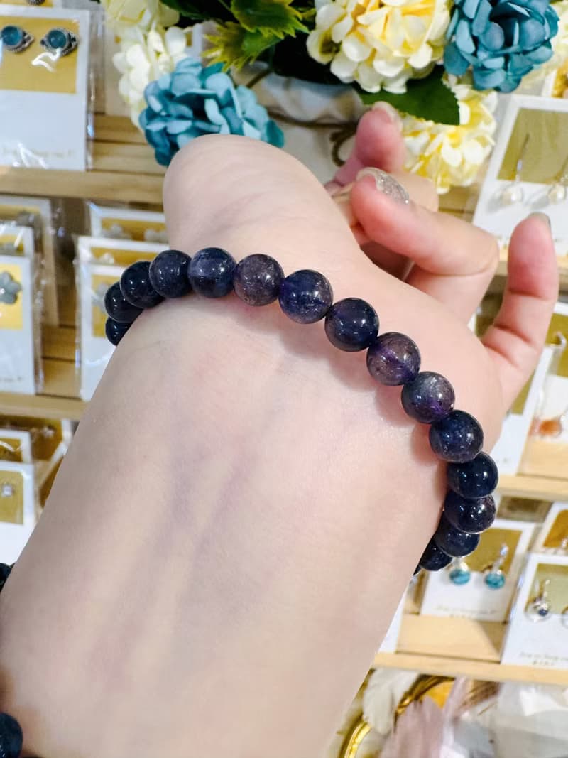 小資本藍紫血滴菫青石7mm13.18g守財增加人緣開發靈性天賦