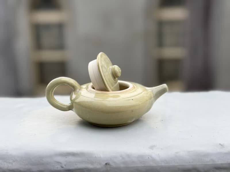 青瓷扁壺