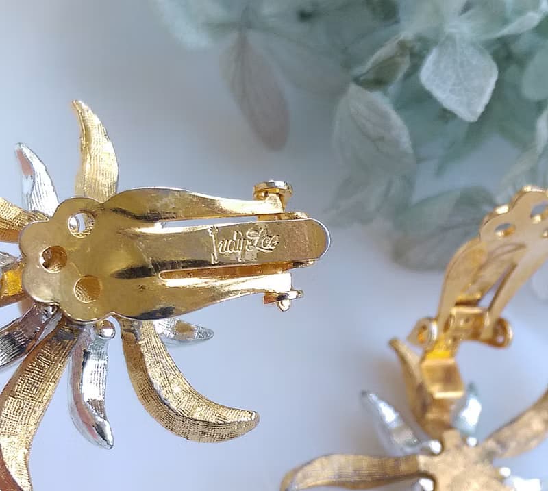 Vintage Jewelry 西洋古董飾品 JUDY LEE 立體雙色珠花 夾式耳環