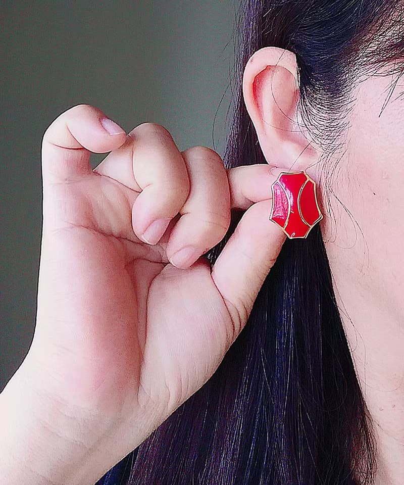 Vintage Jewelry 西洋古董飾品 MONET 簡約 紅琺瑯 針式耳環