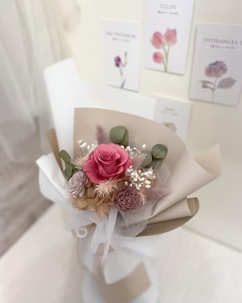 胡桃粉永生花束 永生花 情人節花束 告白 求婚