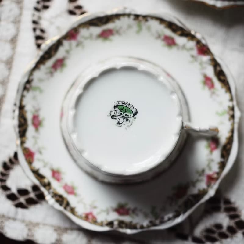 19 世紀法國古董 LIMOGES 杯碟套裝