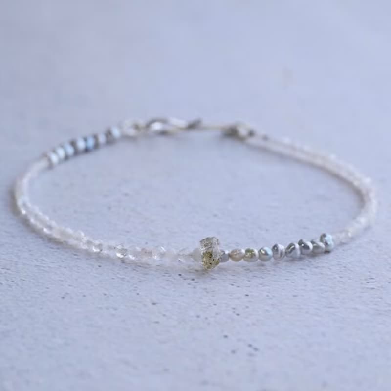 オイルインクォーツとアコヤケシパール・ムーンストーンのブレスレット【誕生石】